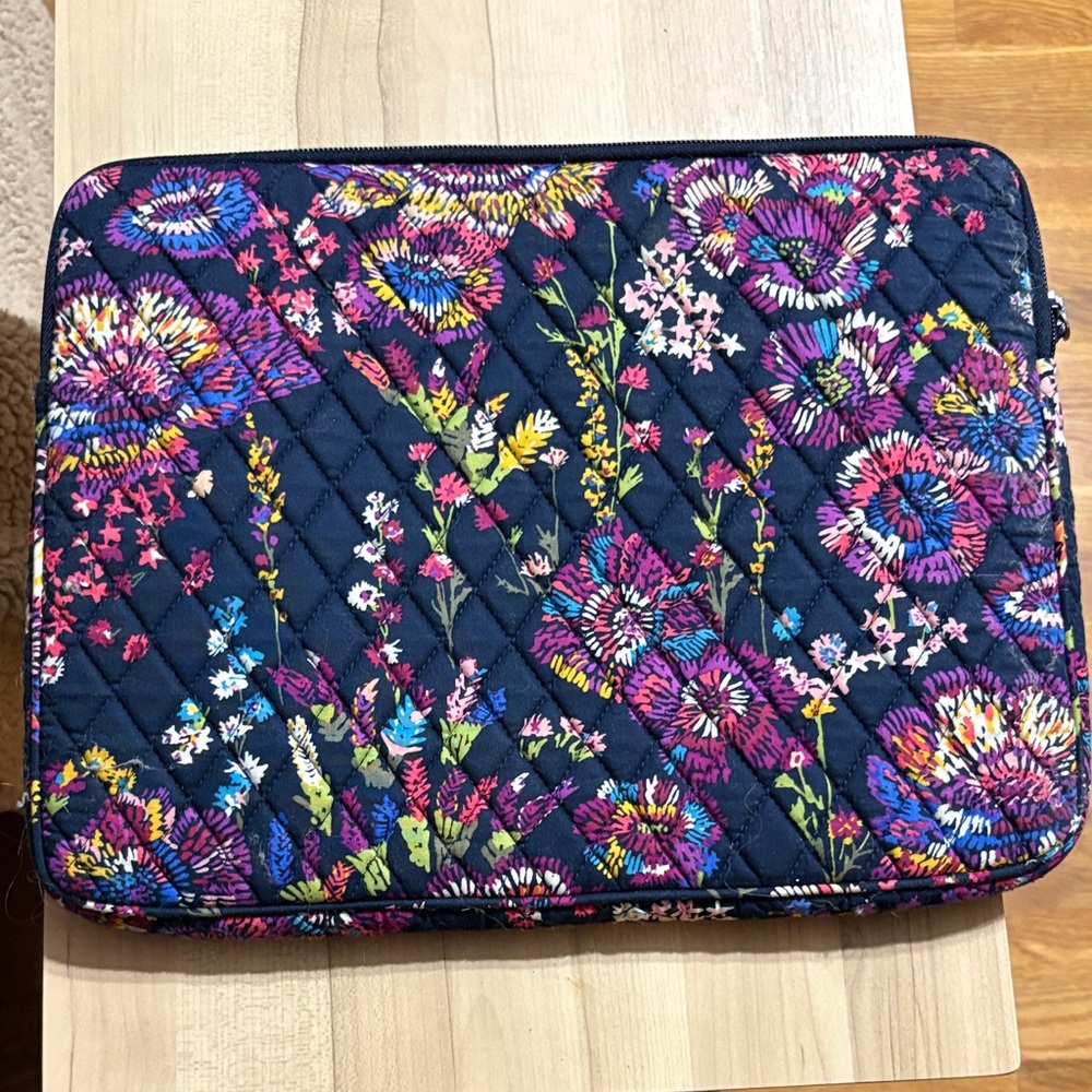 Vera Bradley Navy Quilted Accessory